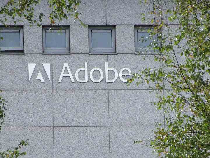 Adobe, pazarlama teknolojisi yazılımı için çip tedarikçisi Qualcomm ile anlaştı