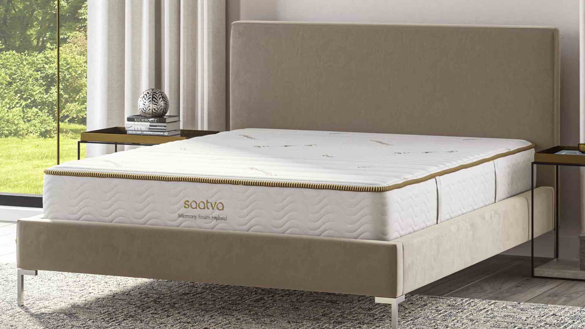 Saatva Platformda Memory Foam Hibrit Yatak