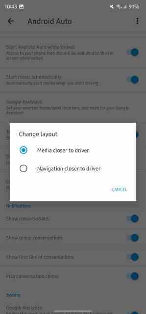 Gianfcal (Reddit) - Android Auto, yeni bölünmüş ekran kullanıcı arayüzünde bölme değiştirmeyi test ediyor