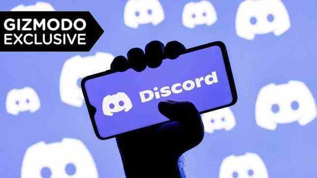 Telefondaki Discord logosu