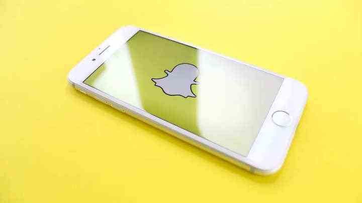 Holi 2023: Snapchat'te Holi AR filtreleri nasıl kullanılır?