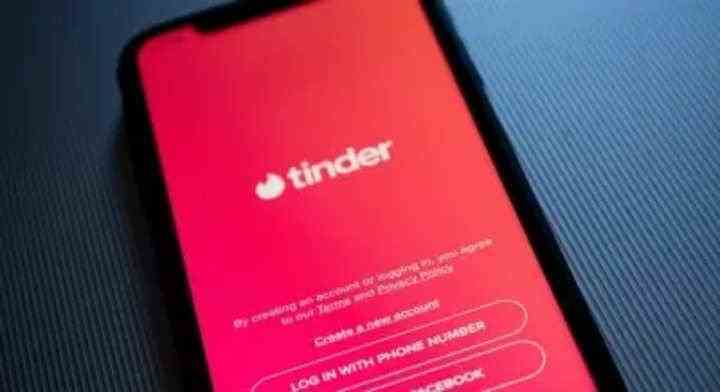 Tarihçilerin zamirleri, ilişki türünü belirtmesine izin veren Tinder'ın yeni özellikleri