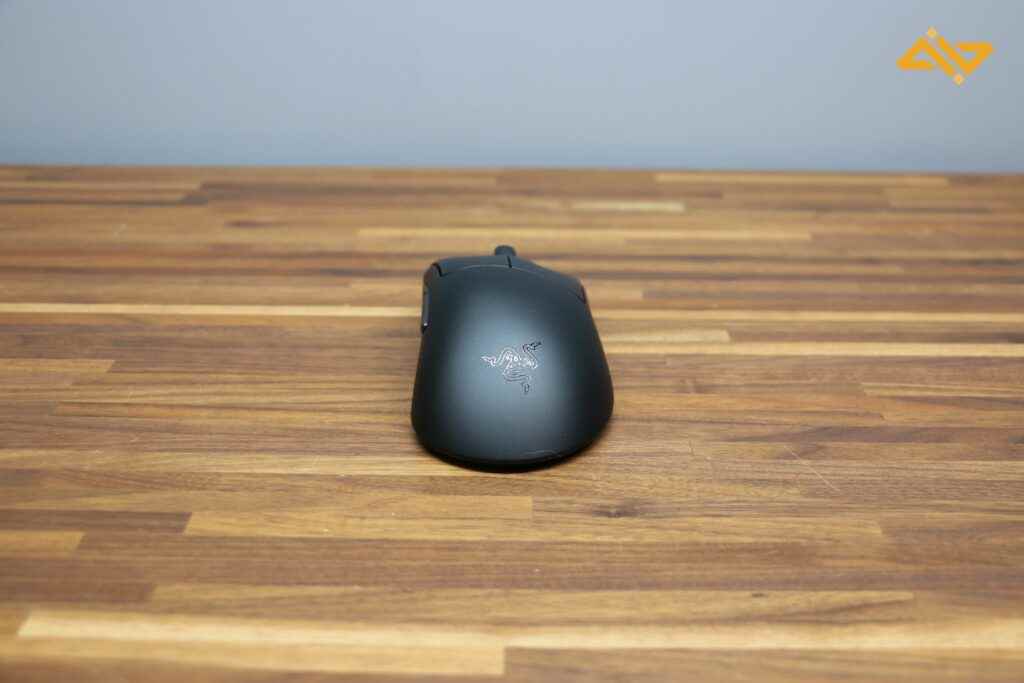 Deathadder V3 ön açı.