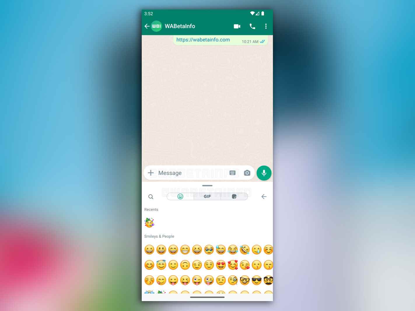 WABetaInfo tarafından gösterilen yenileme.  - WhatsApp, klavyesinde netlik sağlamak için UI öğelerini hareket ettirmeyi planlıyor