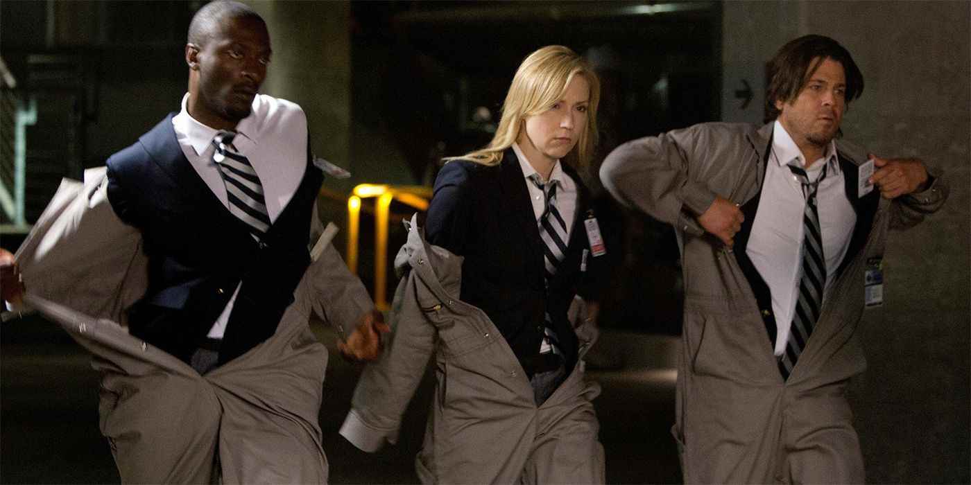 Alec, Parker ve Eliot, Leverage'da kostüme giriyor.