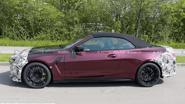 Cabrio BMW M4 2024 ilk kez canlı gösterildi