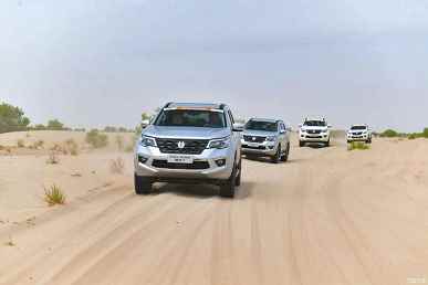 Nissan'dan Toyota Land Cruiser Prado 150'nin ucuz analogu.  Sunulan Nissan Paladin - 2,5 litrelik benzinli motor, 8 vitesli 