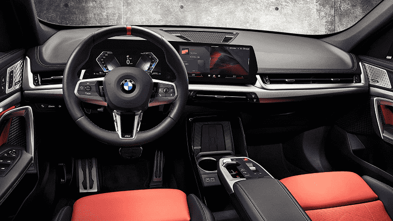 Sunulan en güçlü ve çok dinamik crossover BMW X1 M35i xDrive 2024. Fiyatı açıklandı