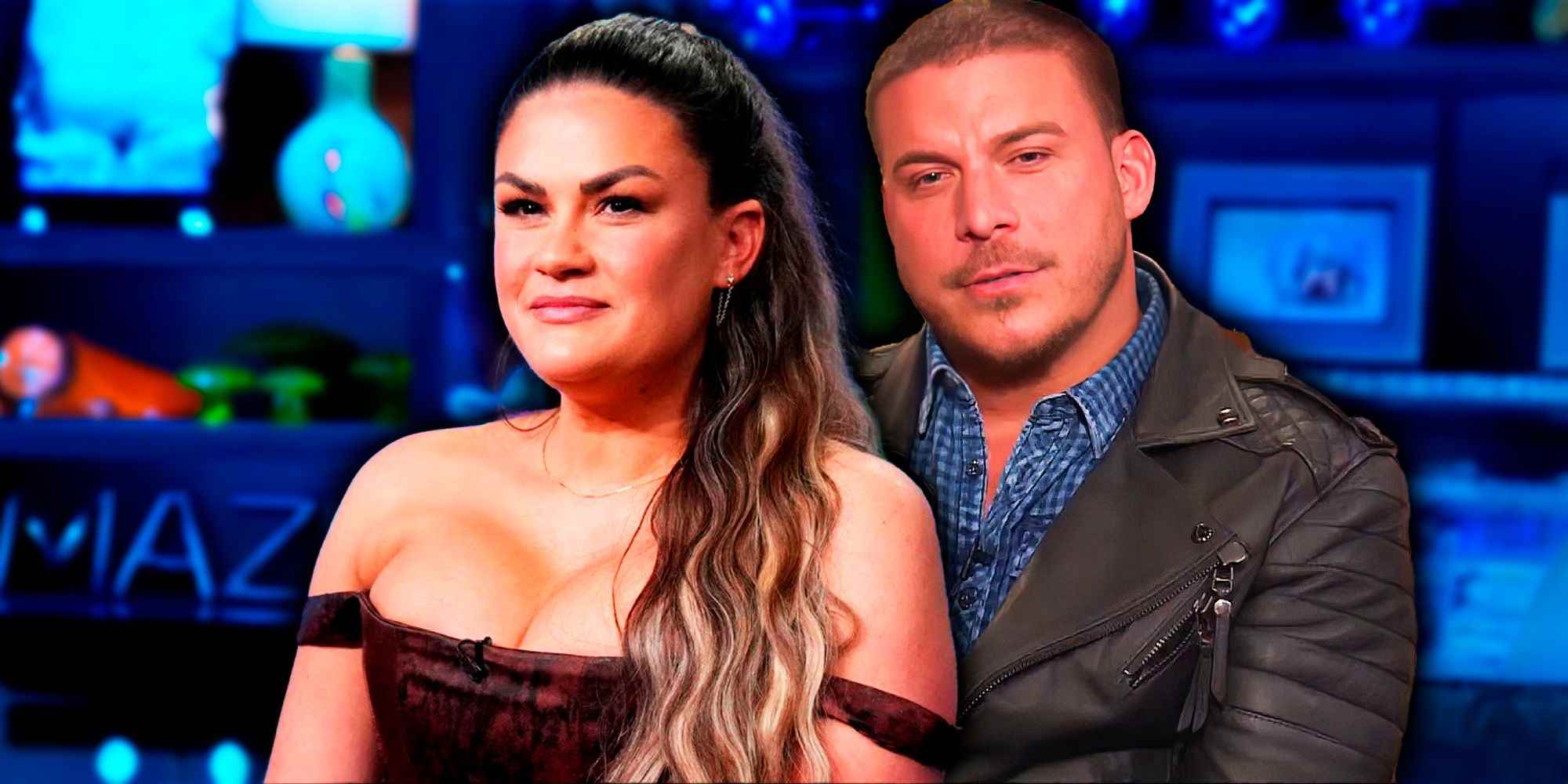 Vanderpump Rules'dan Brittany Cartwright ve Jax Taylor, WWHL arka planının önünde