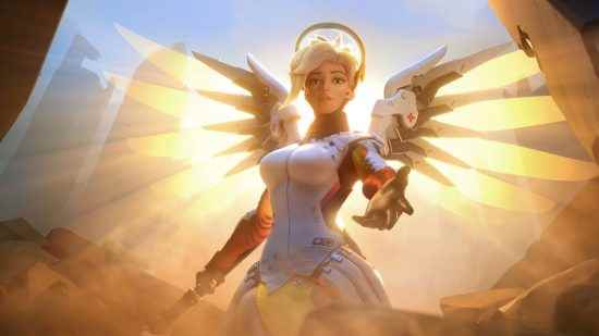 Lucie Pohl röportajı: Overwatch'tan Mercy, temsilin neden önemli olduğuna dair: Mercy birinin yardımına koşuyor.