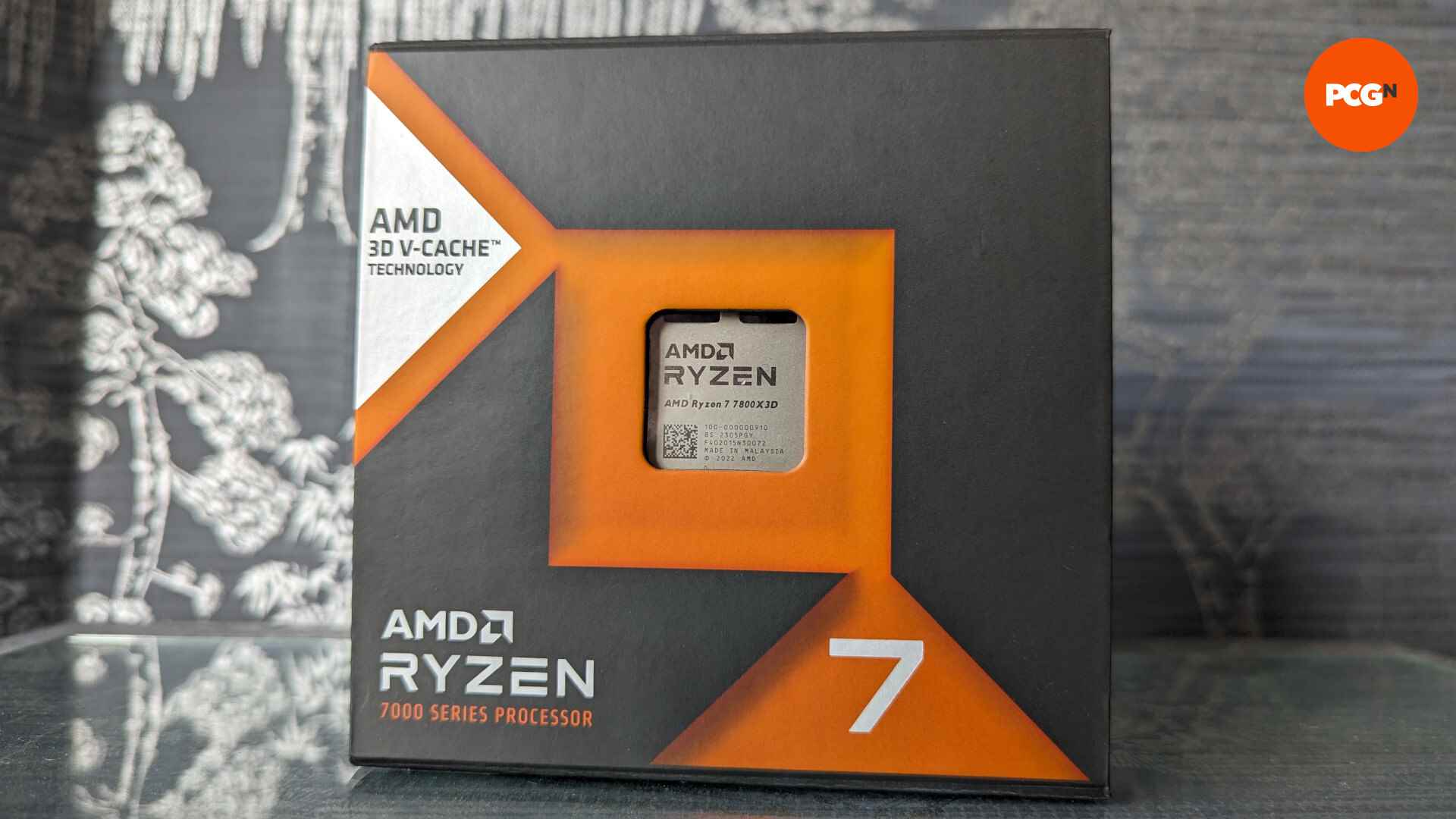 AMD Ryzen 7 7800X3D incelemesi: CPU, ambalajının içinde duruyor