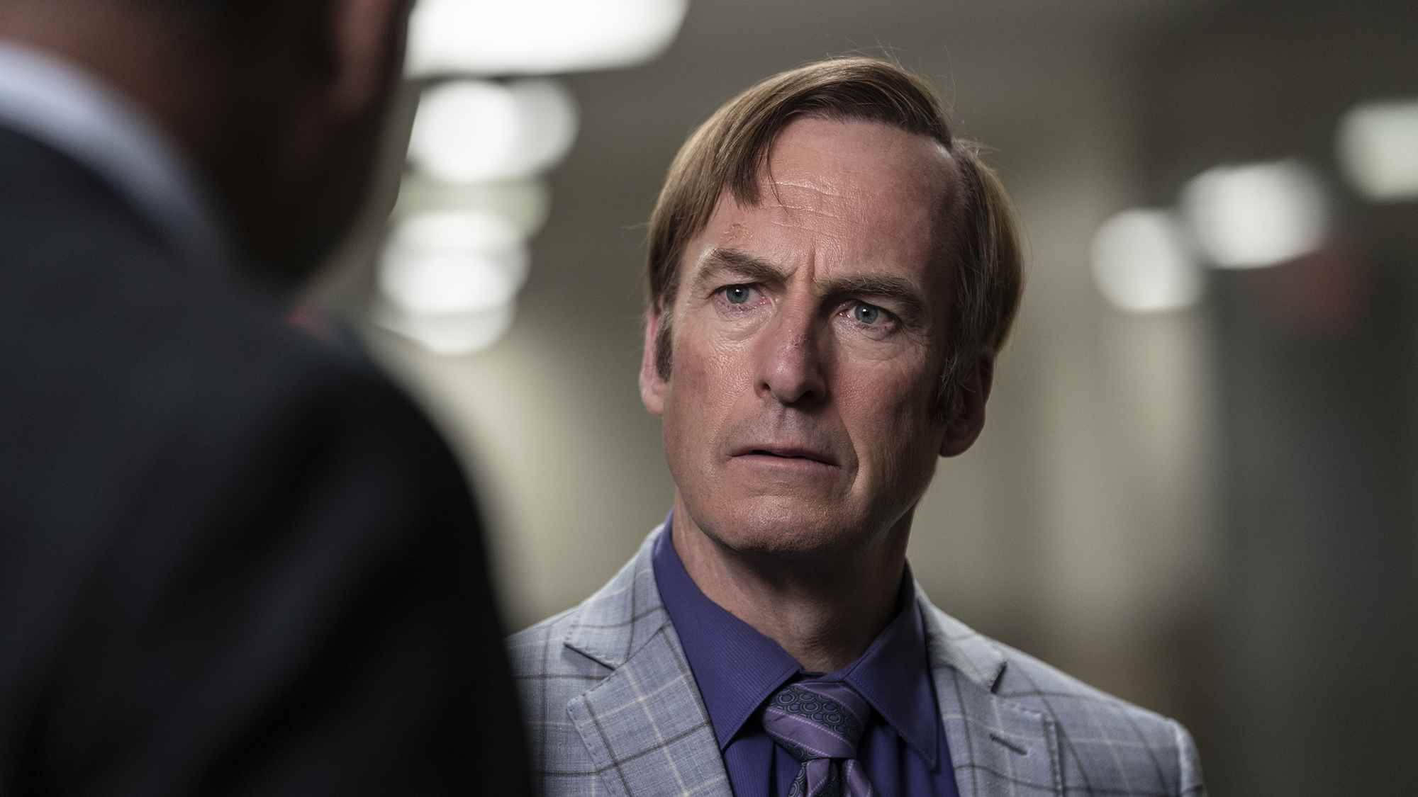 Better Call Saul'da Saul Goodman rolünde Bob Odenkirk