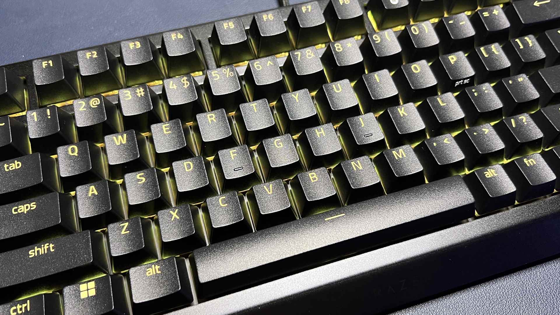 razer blackwidow v4 75%