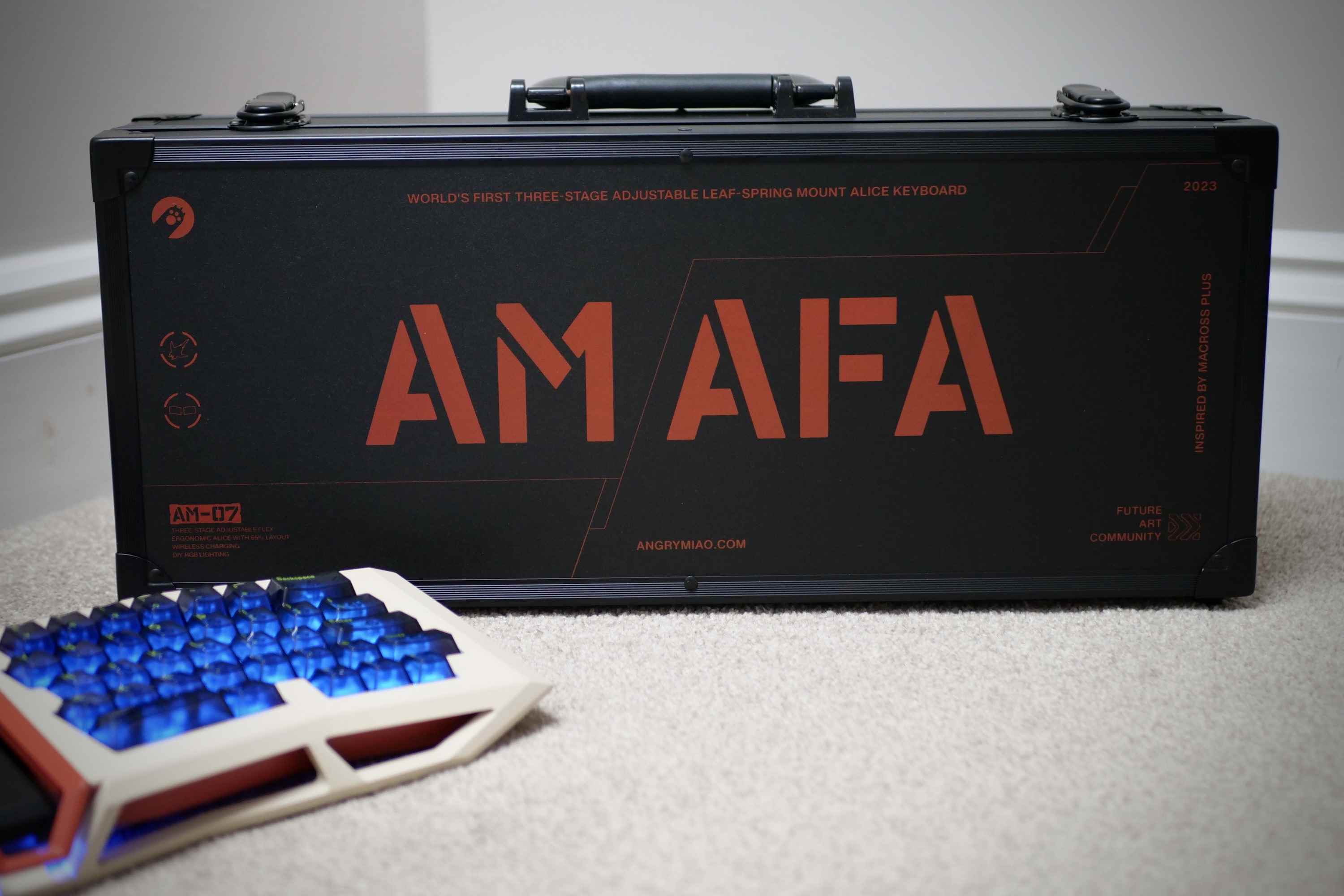 Angry Miao AM AFA R2 klavyenin kasası.
