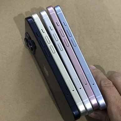 Canlı fotoğraflarda iPhone 15 ve iPhone 15 Pro'nun tüm renklerindeki tam düzenleri gösteriliyor