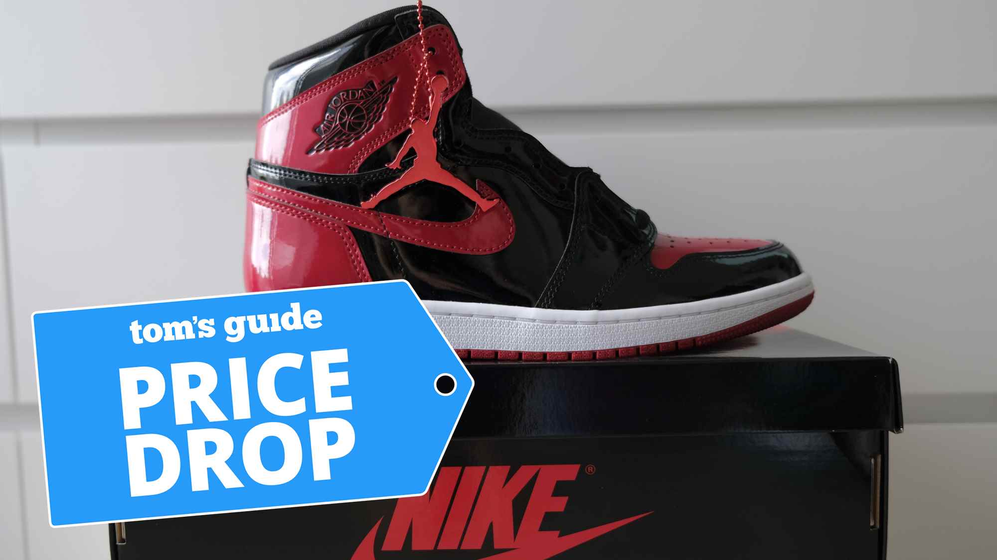 Nike ayakkabı kutusunda gösterilen Nike Air Jordan'lar