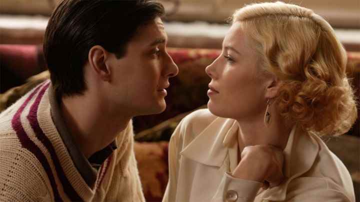 Easy Virtue'da Ben Barnes ve Jessica Biel. 