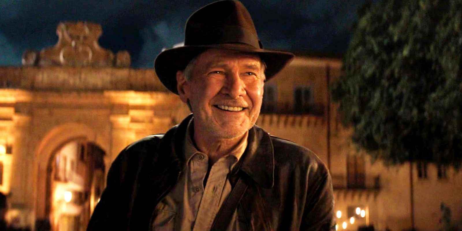Harrison Ford, Indiana Jones ve Kaderin Kadranı'nda gülümsüyor
