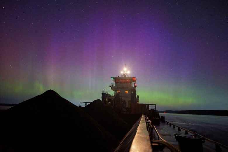 Devasa güneş patlaması birçok bölgede auroraya neden oldu: etkileyici fotoğraflar ve videolar