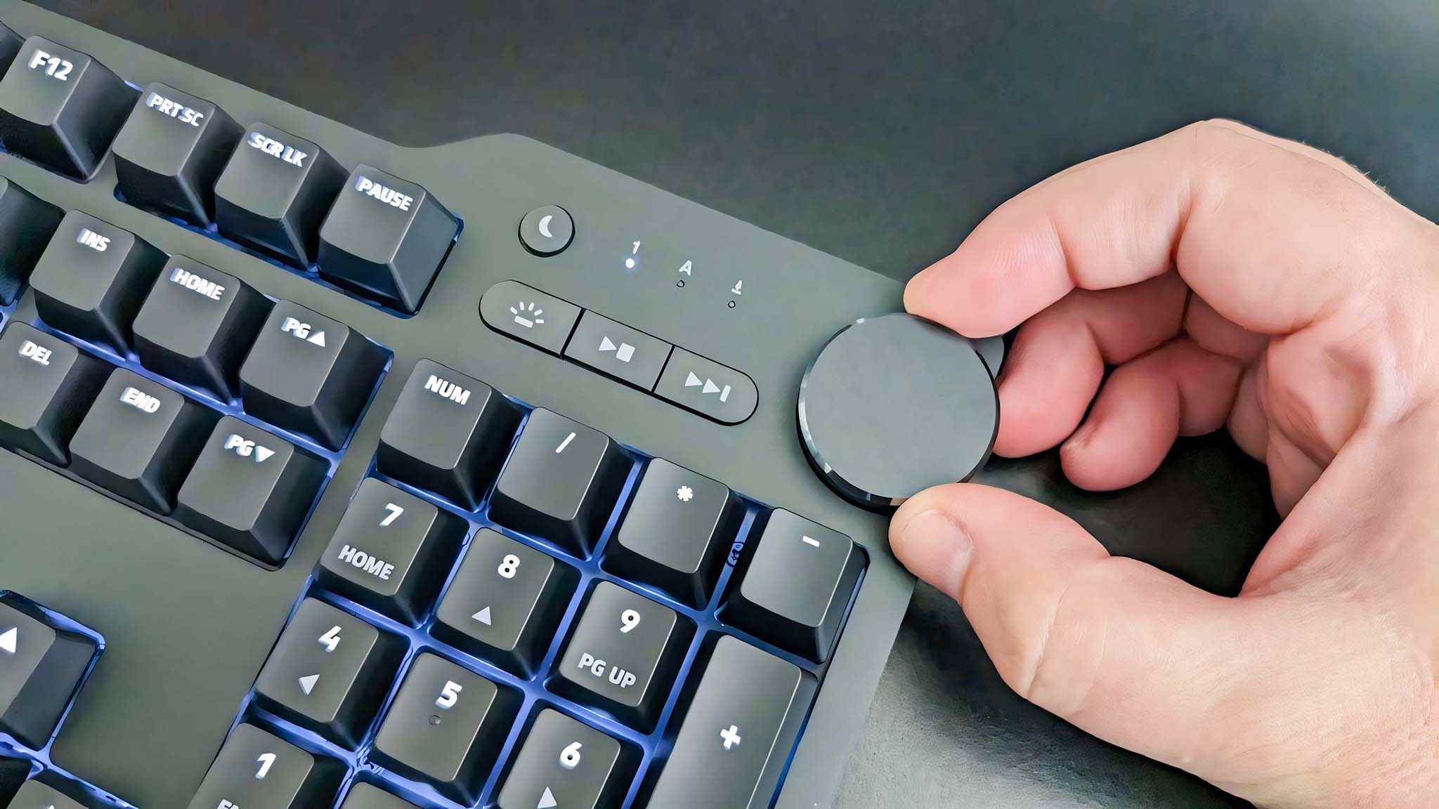 Das Keyboard 6 Profesyonel medya kontrolleri.