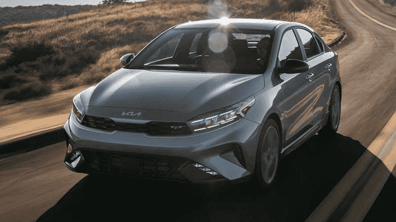 Kia Forte 2024 sunuldu ancak şirket şimdiden yeni bir modeli test ediyor