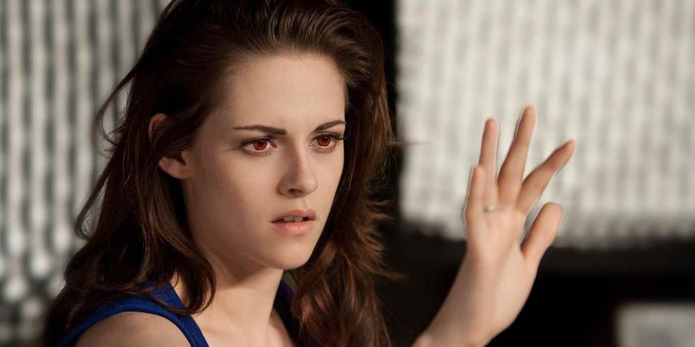 Bella Swan Şafak Vakti Bölüm 1'de vampire dönüşüyor