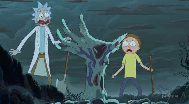 Rick ve Morty yerden çıkan bir zombi elini görüyor