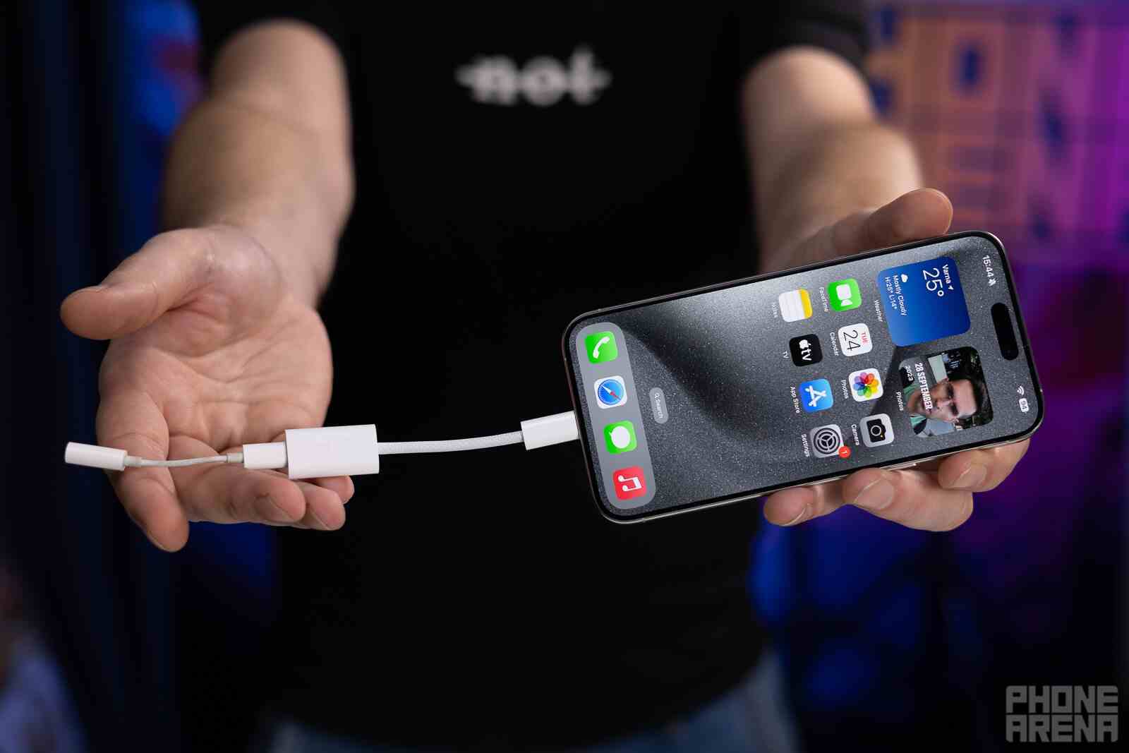 Donanım kilidinin ömrü - USB C'li iPhone 15: Lightning aksesuarlarını bağlamak için adaptörleri kullanabilir misiniz?