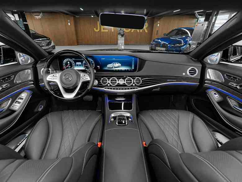 Rekor kıran pahalı Mercedes-Benz Maybach S-Class 650 Pullman Rusya'da satılıyor