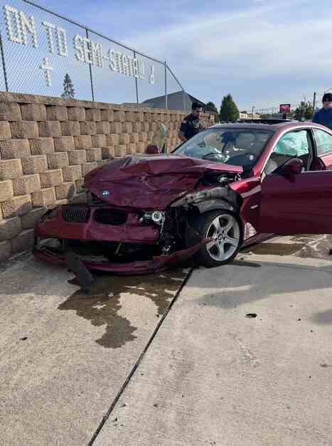 Kazaya karışan BMW arabalarından biri - İki BMW arasındaki şiddetli çarpışma, Apple Crash Detection'ın kahraman rolünü oynamasına olanak tanıyor