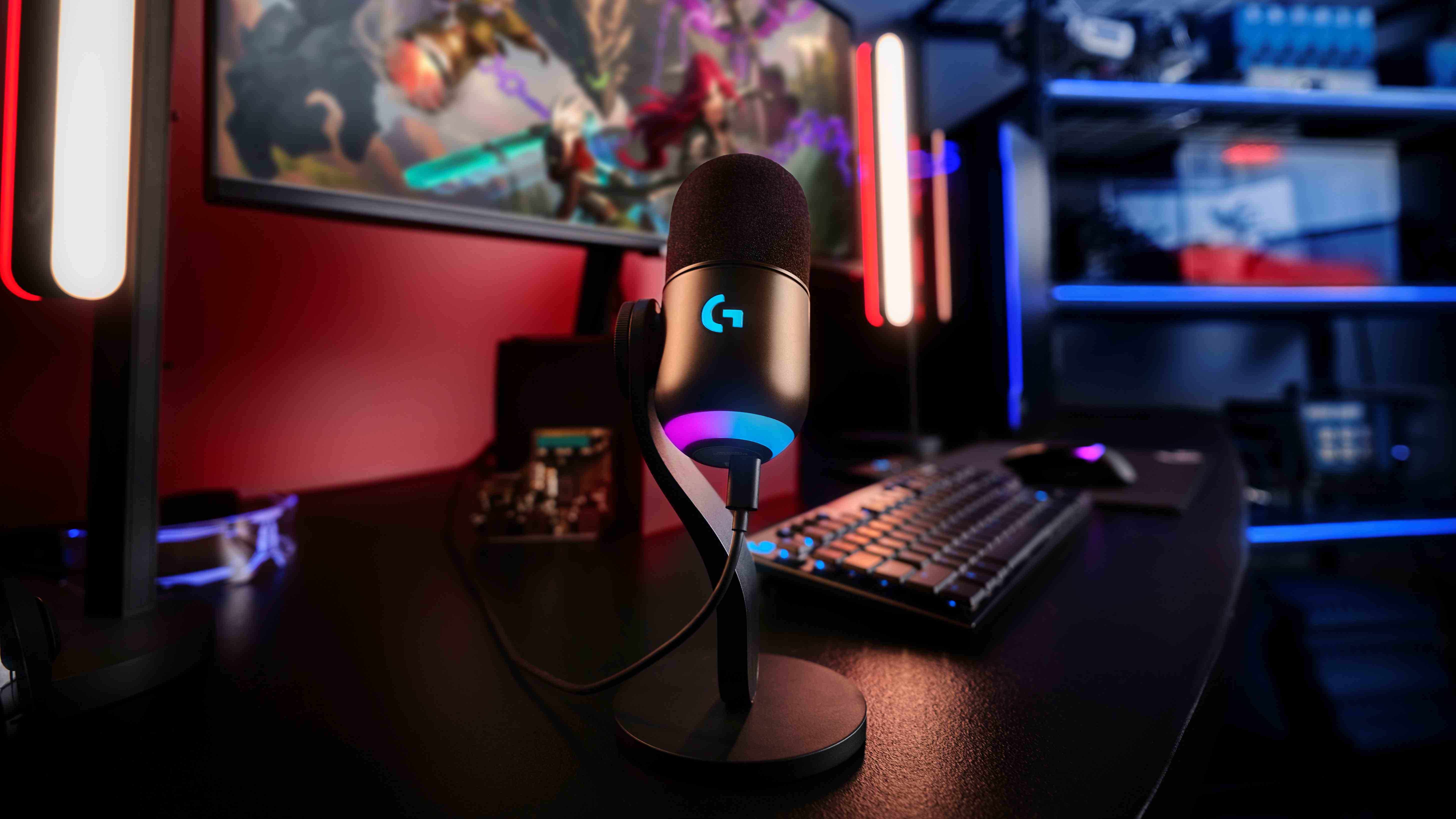 Logitech G Litra Beam LX çubuklara sahip Logitech G Yeti GX