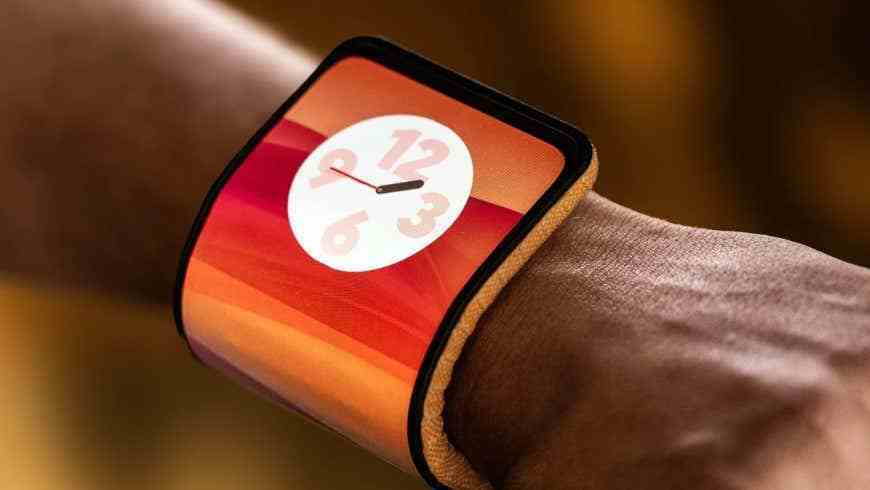 Motorola, Bileğinizi Saran Bükülebilir Bir Akıllı Telefonu Ortaya Çıkardı başlıklı makale için resim