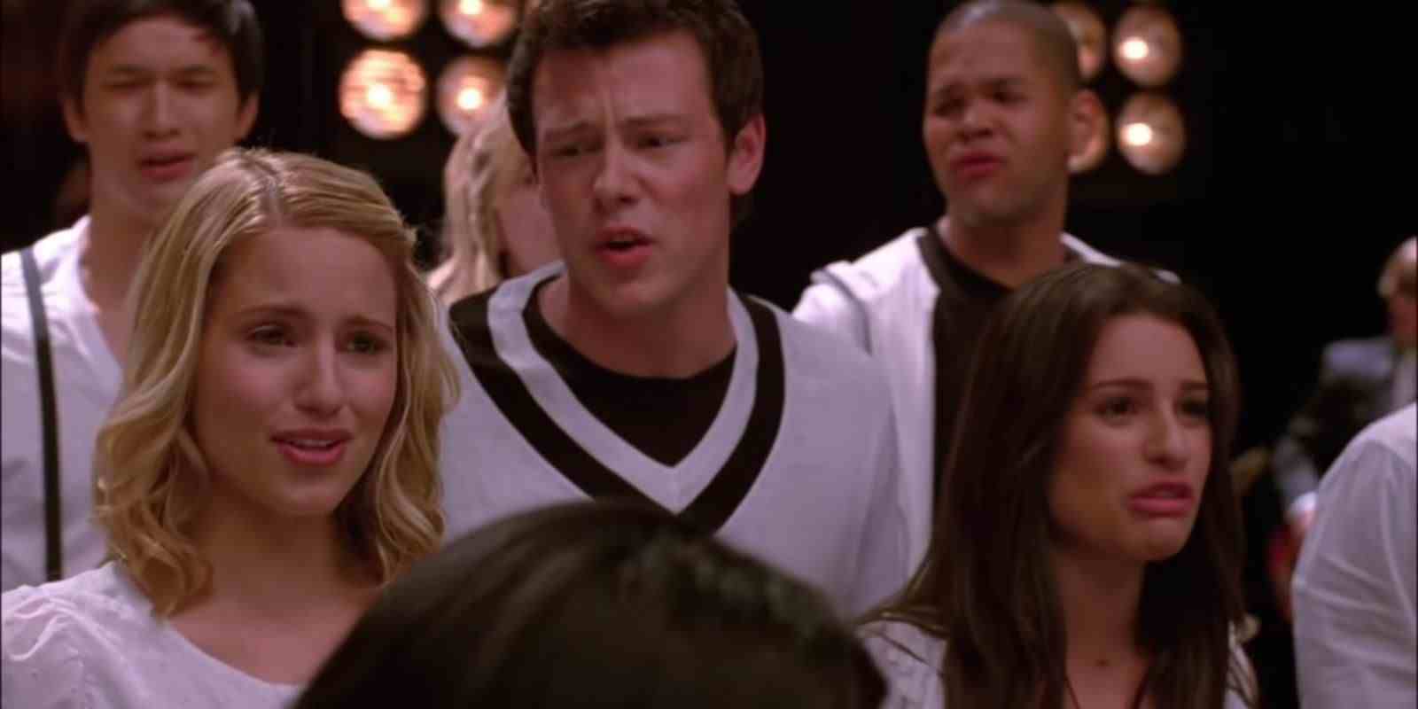 Quinn, Finn ve Rachel Sing Glee'ye tutunmaya devam ediyor