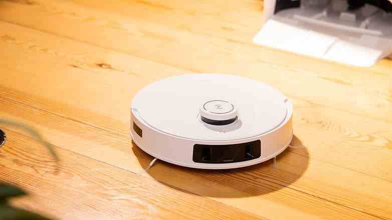 Ecovacs Deebot T20e Omni'nin önden görünümü