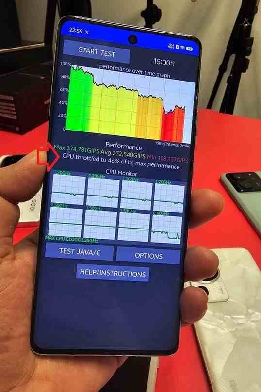 Dimensity 9300, CPU Kısma Testi sırasında performansını %46 oranında düşürdü - Garip bir şekilde yapılandırılmış Dimensity 9300 SoC kısmaları, stres testi sırasında performansının %46'sını kaybetti