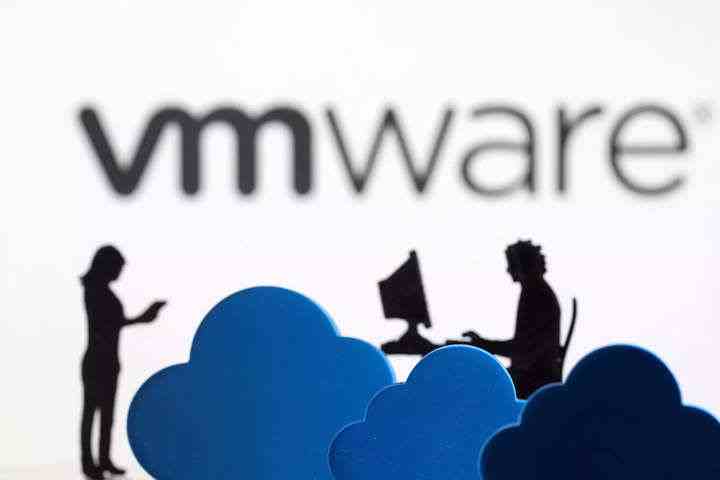 VMware egemen bulut için geliştirici, veri ve güvenlik hizmetlerini tanıtıyor