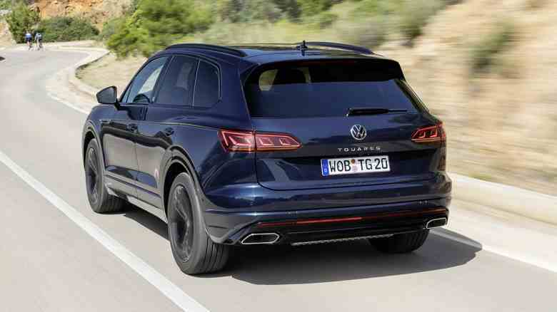 Volkswagen Touareg geçitleri bir kez daha Rusya'da satışa çıktı: 249 hp motor, 8 vitesli otomatik şanzıman ve dört tekerlekten çekiş ile