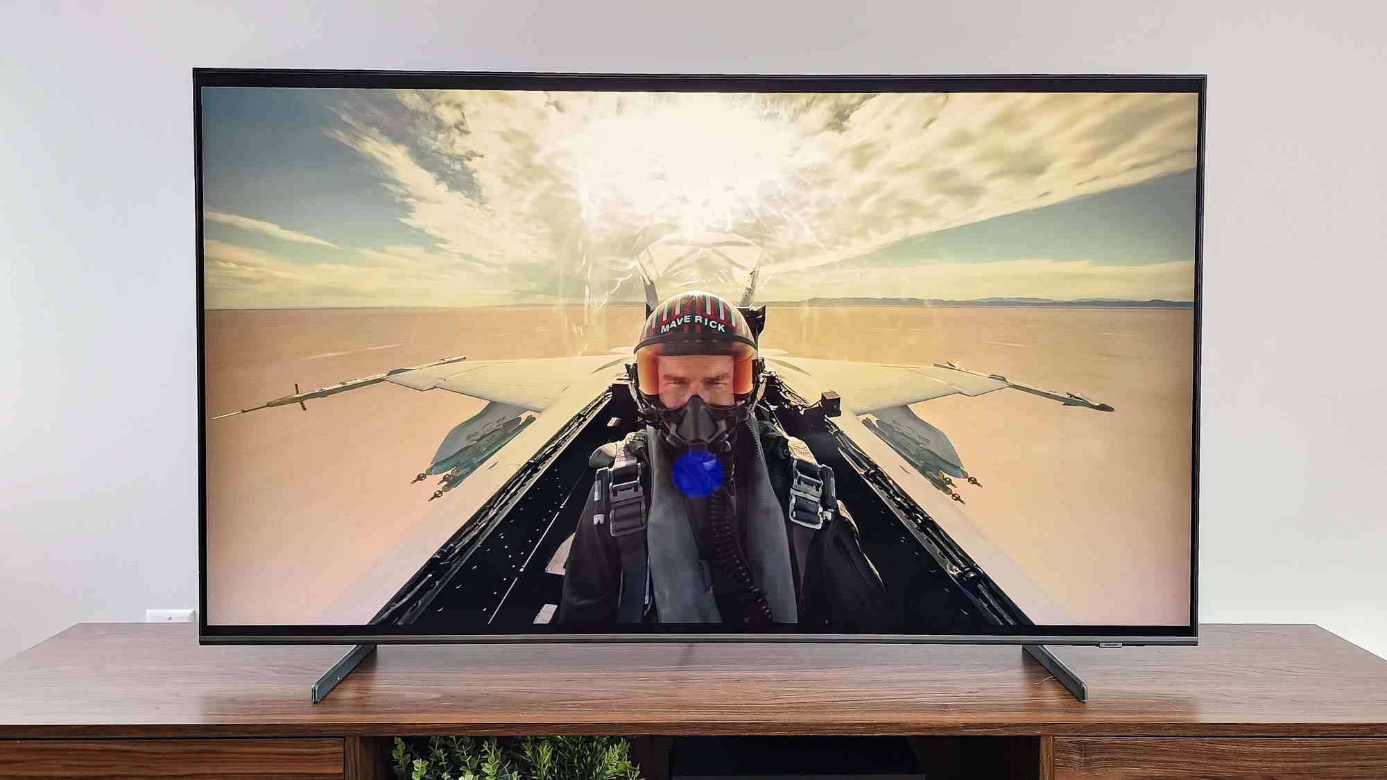 Samsung Q60C QLED TV yayını