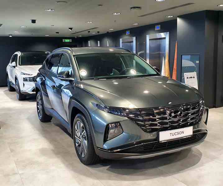 Rusya'da artık resmi Hyundai'ler yok, ancak resmi olmayanlar var.  