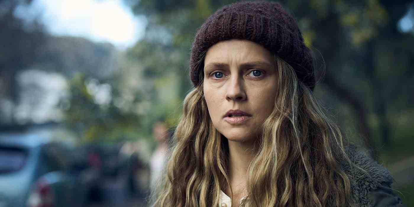 Teresa Palmer Açıklık'ta