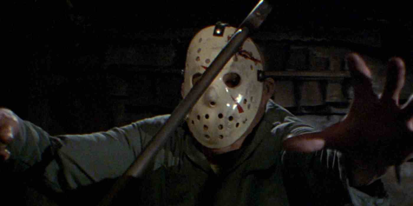 Friday the 13th Bölüm 3 Jason kameraya saldırıyor