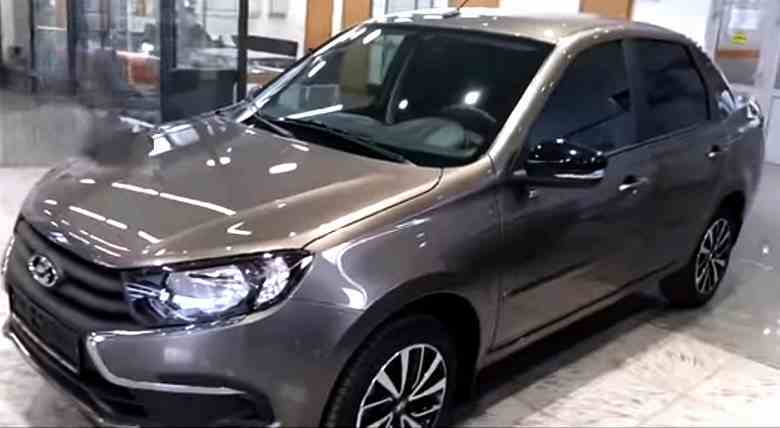 AvtoVAZ, Granta serisine çeşitlilik kattı: arabayı yeni bir renge boyamaya başladılar