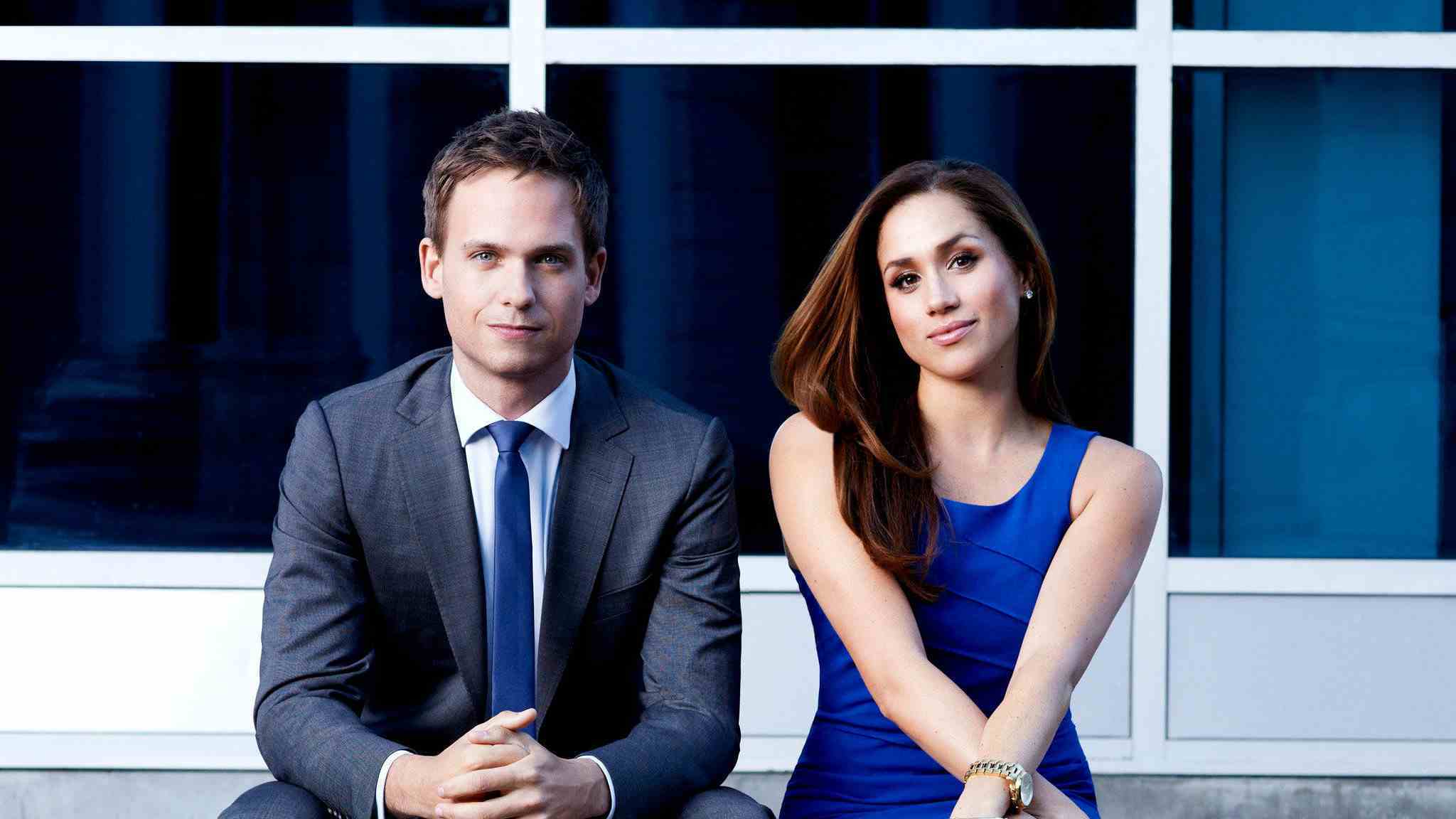 (Sol, Sağ) Mike Ross rolünde Patrick J. Adams, Rachel Zane rolünde Meghan Markle -- Fotoğraf::