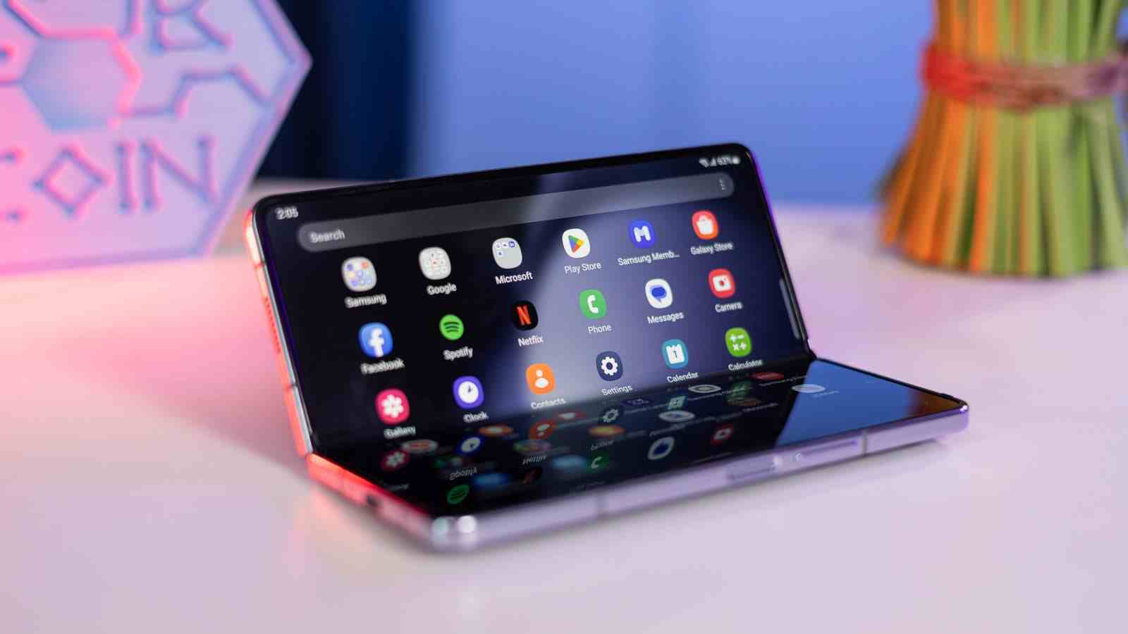 Samsung Galaxy Z Fold 5 - Samsung'un kendi kendine onarım programı ilk kez katlanabilir cihazlara da yayılıyor