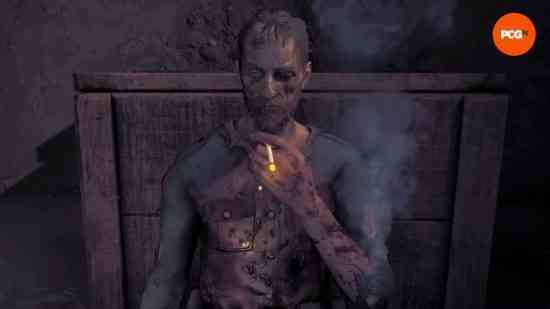 Steam Kış İndirimi 2023'ün en iyi oyunları - Amnesia: The Bunker.  Bitkin bir adam bir sandığın karşısında oturuyor, elinde yanan bir sigara tutuyor.