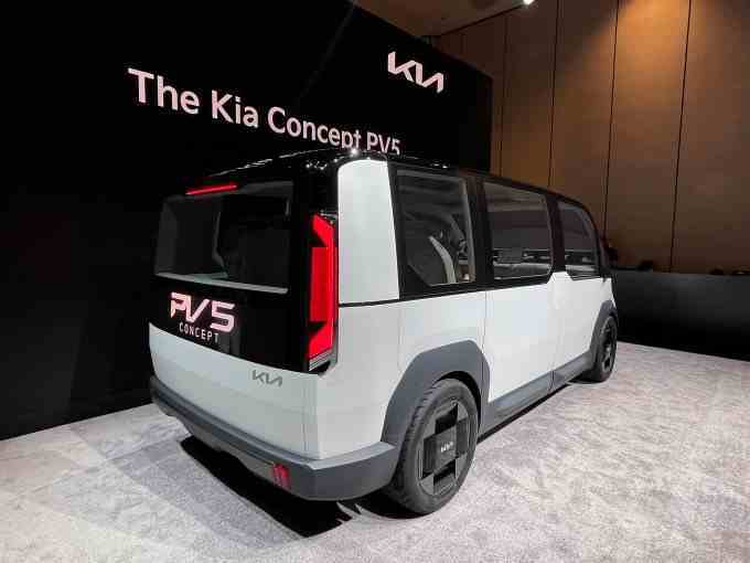 Kia PV5 elektrik konsepti CES 2024'te