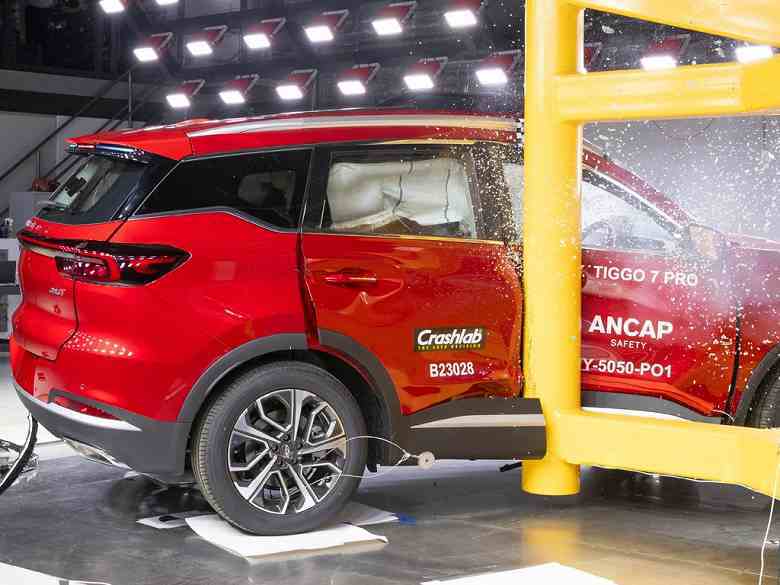 Rusya pazarındaki en popüler Chery crossover defalarca çöktü - Chery Tiggo 7 Pro çarpışma testlerini çok iyi geçti