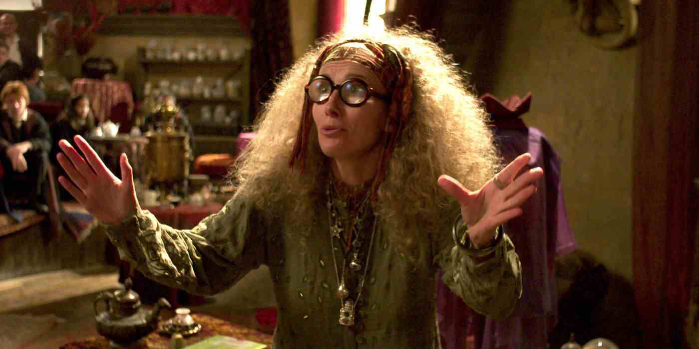 Harry Potter ve Azkaban Tutsağı'nda Profesör Trelawney Elleri Yukarıda