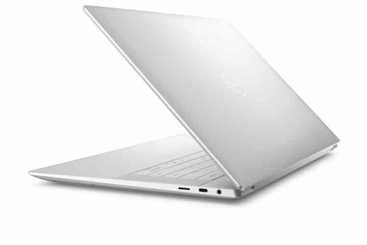 Kapağı ve bağlantı noktalarını gösteren Dell XPS 16'nın yandan görünümü.