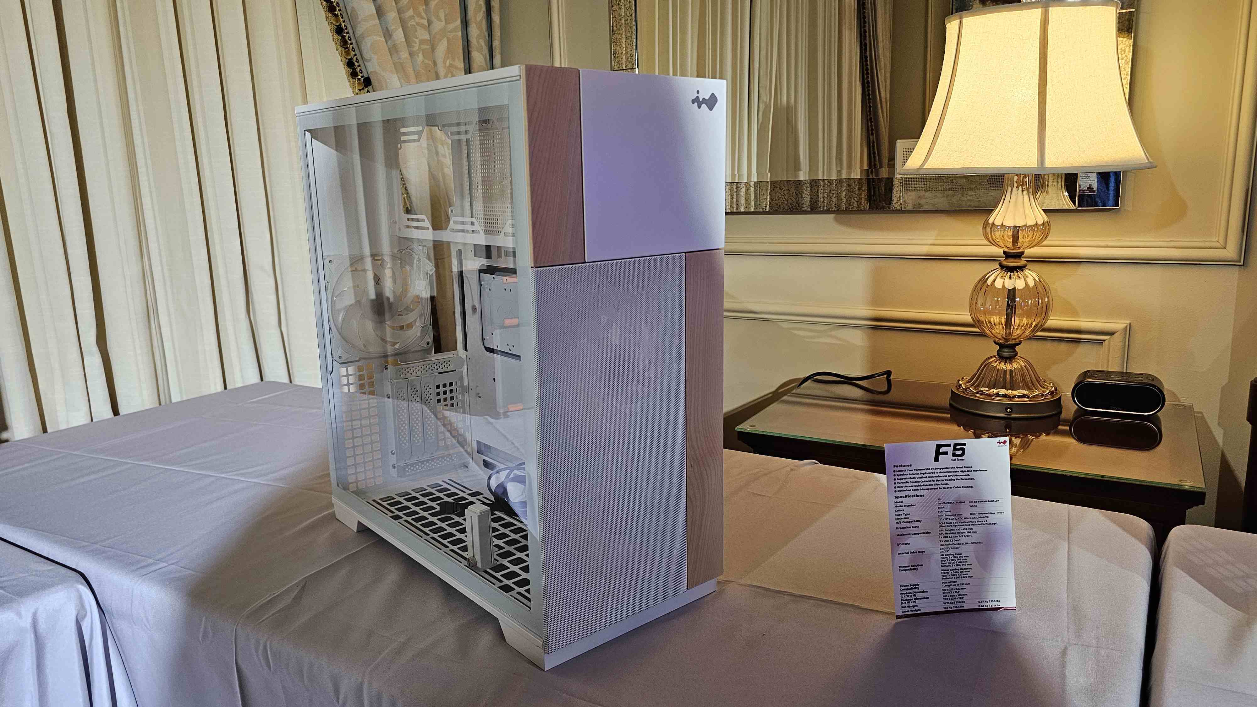 CES 2024'te InWin standı